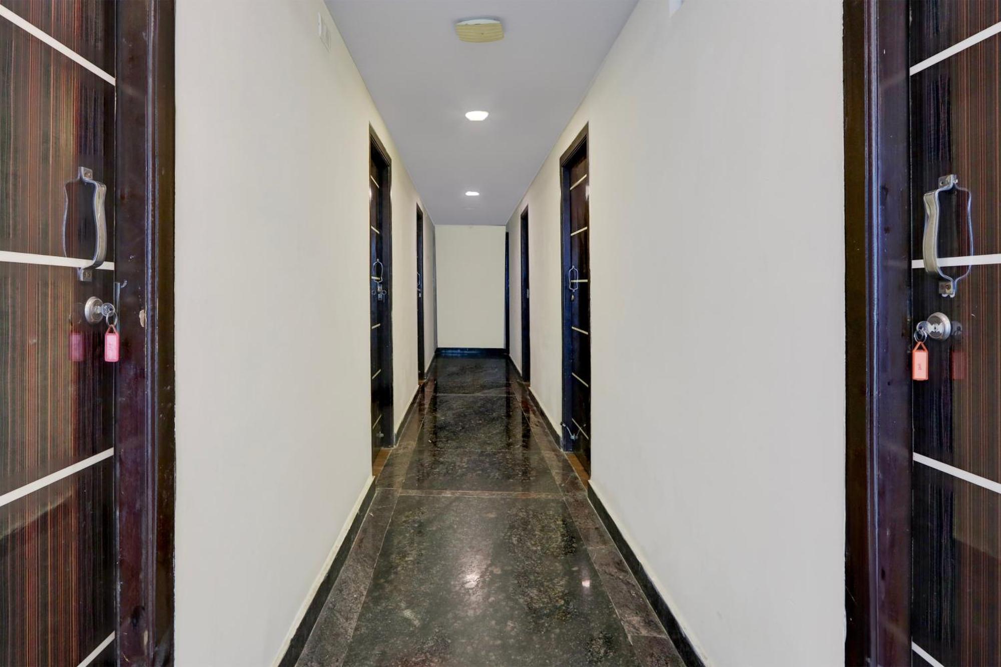 Super Hotel O Boduppal Upal Extérieur photo